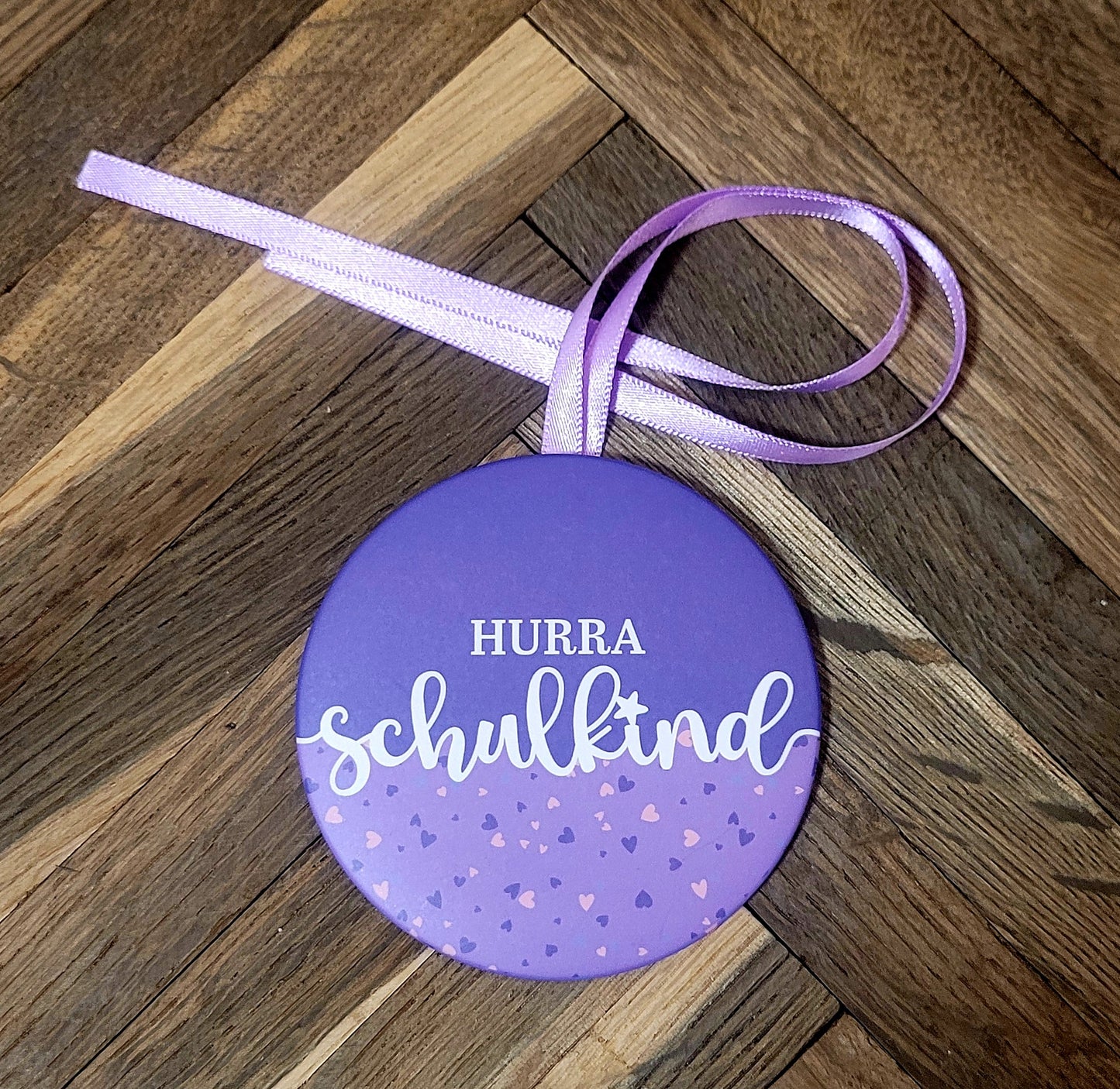 "Verstreute Herzen" Hurra Schulkind Button-Anhänger